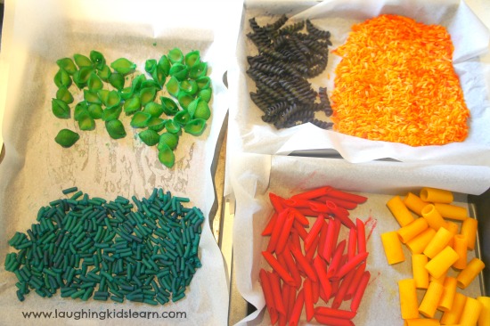 How to dye pasta in various colours