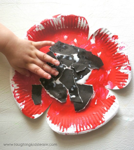 Paper plate poppy craft for kids to make for veterans or remembrance day