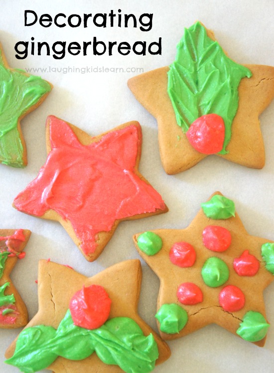 Decorating gingerbread for Christmas. Easy recipe for kids. 