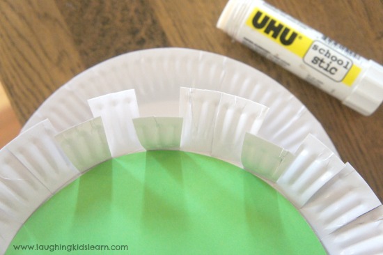paper plate flaps to be used as a teaching tool