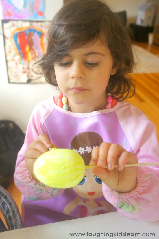 painting easter egg craft activity