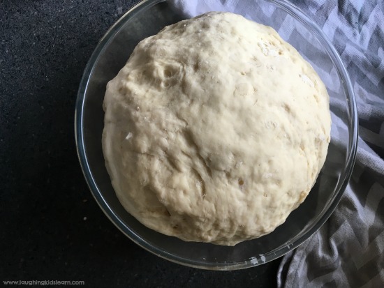 wait for bread dough to rise